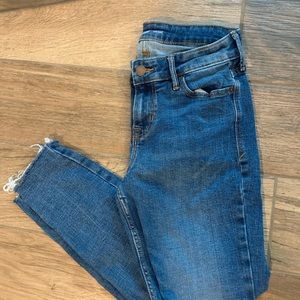 OLD NAVY SUPER SKINNY ROCKSTAR JEANS!!